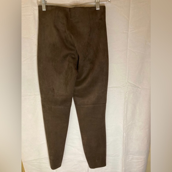 Zara - Picture 2 of 4